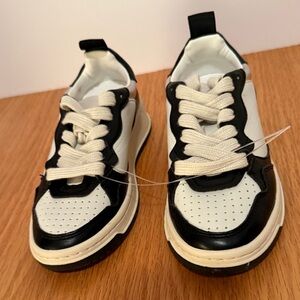 Steve Madden Everlie Black and White Kids Sneakers